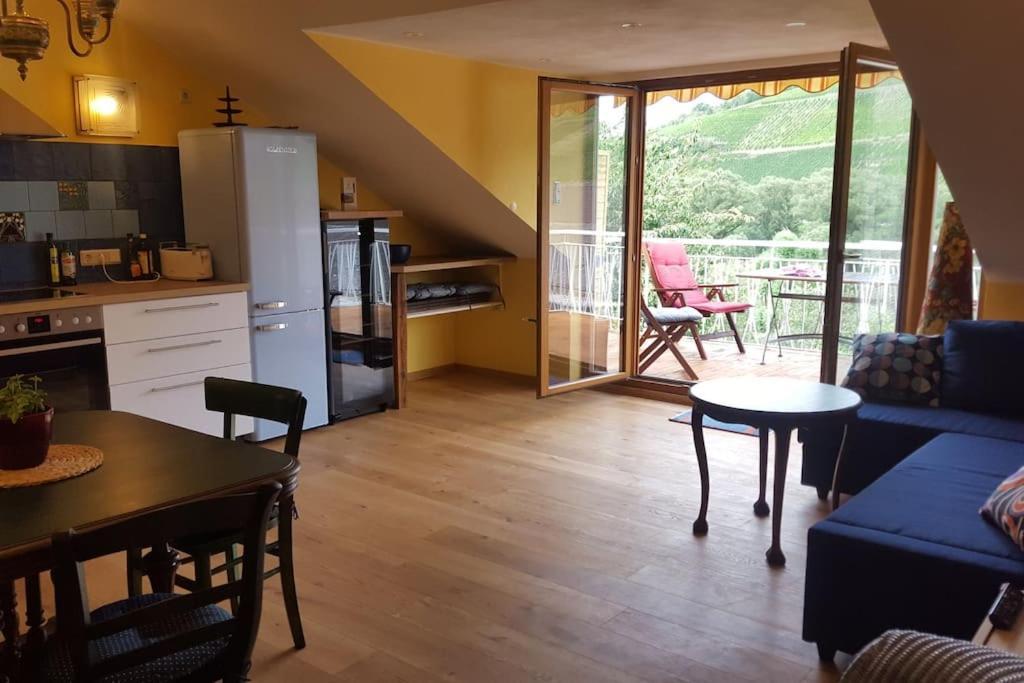 Ferienwohnung Casa Barzen - Stilvoll Urlauben an der Mosel Reil Exterior foto
